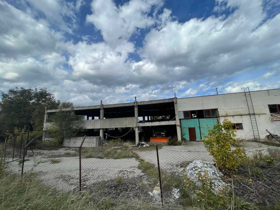 Продава се Промишлена сграда в Банско - 2340 кв.м за 150 €/кв.м - Снимка #2