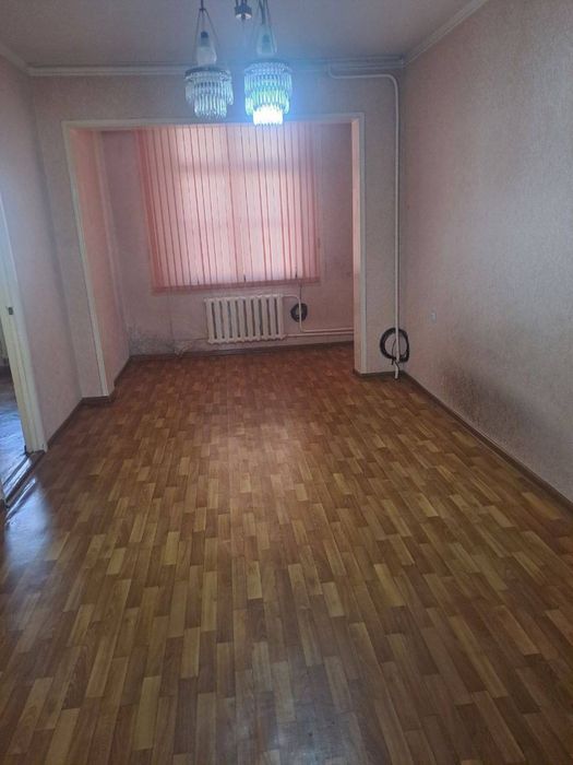 Юнусабад 13 квартал 2/1/4 вдоль дороги