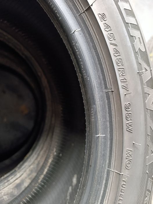 Anvelope de vara 245 45 17 Bridgestone