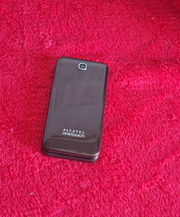 Telefon Alcatel cu clapeta