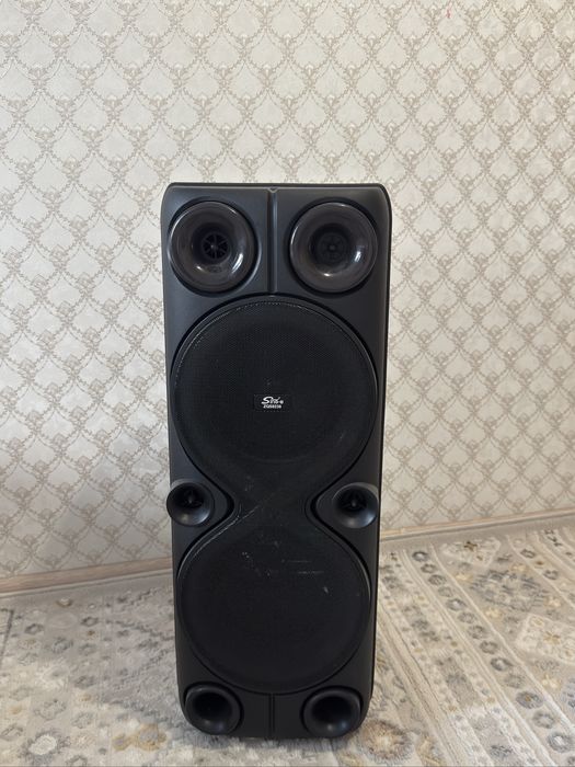 Продам мощную Bluetooth-колонку
