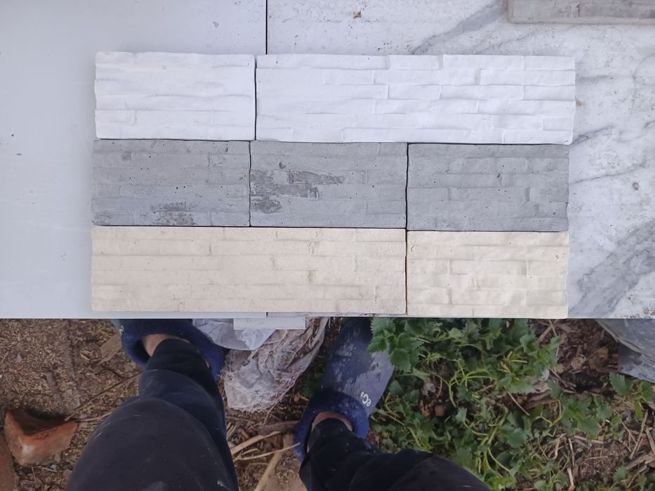 Placi decorative petru soclu , fațade și stâlpi gard