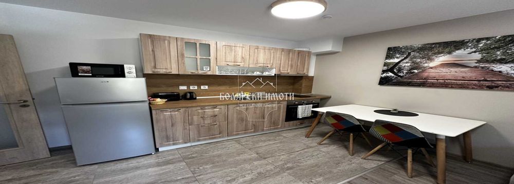 Дава се под наем Двустаен апартамент в Велико Търново, Стара част - 55 кв.м за 358 € - Снимка #1