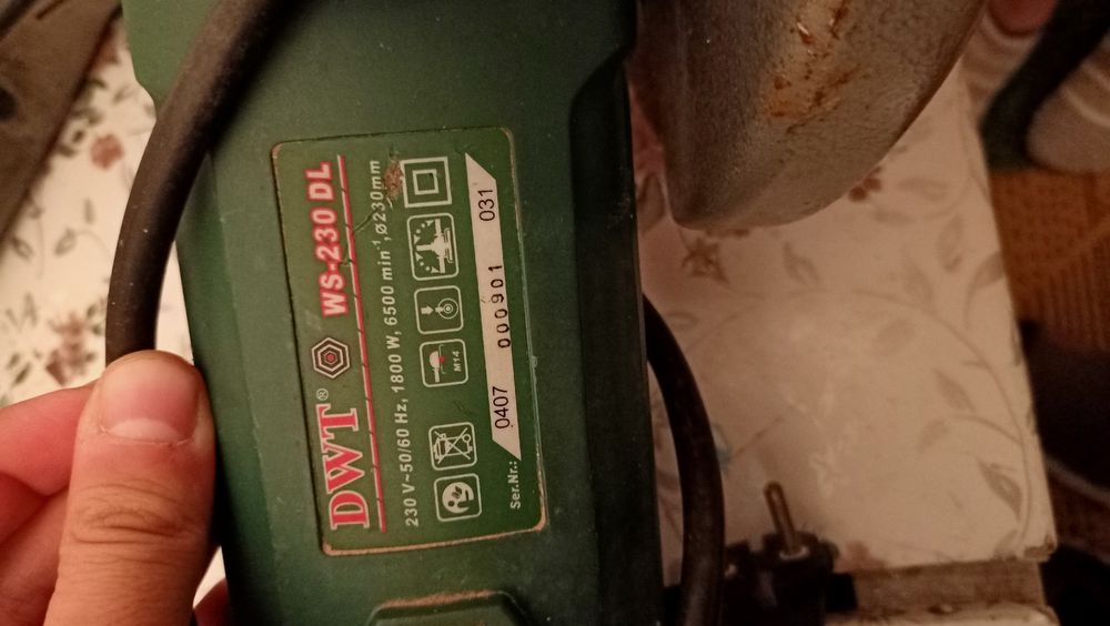 Болгарка DWT 1800 W