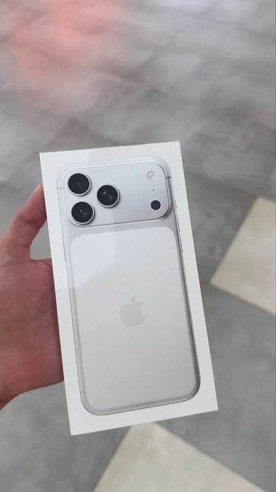 Продам Iphone 17 pro max 256 gb