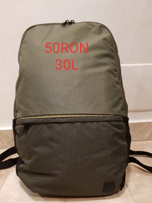 Rucsace noii fara nici o folosire