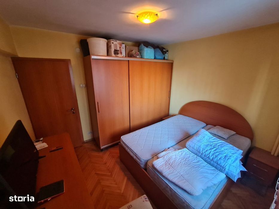 Vand ap.4 camere zona Micalaca Maranata Malul muresului et.2 cu balcon