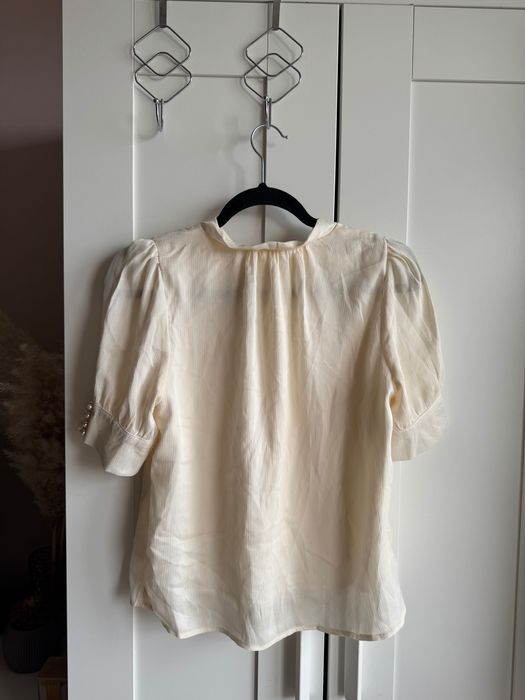 Бежова дамска риза
