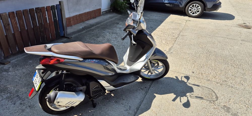 Piaggio Medley 125