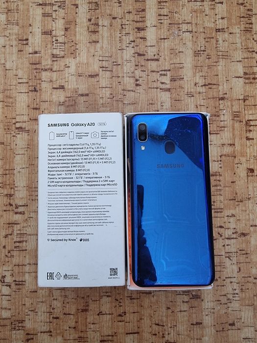 Samsung A20 32 гб