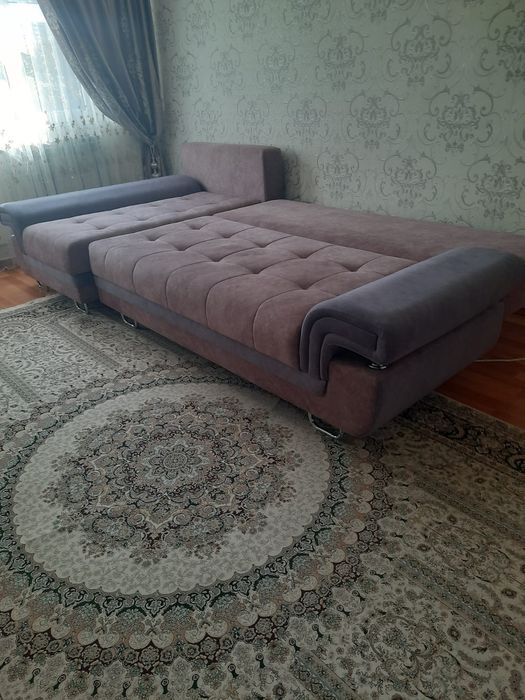 Продам удобный вместительный диван