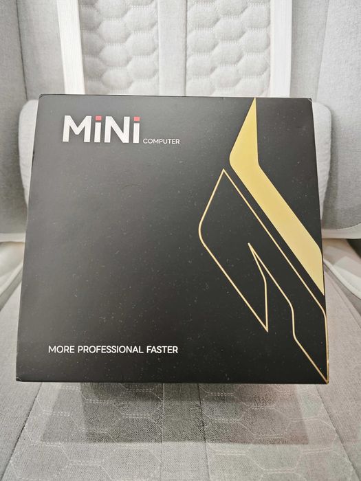 Mini PC Ryzen 8845HS 16GB DDR5