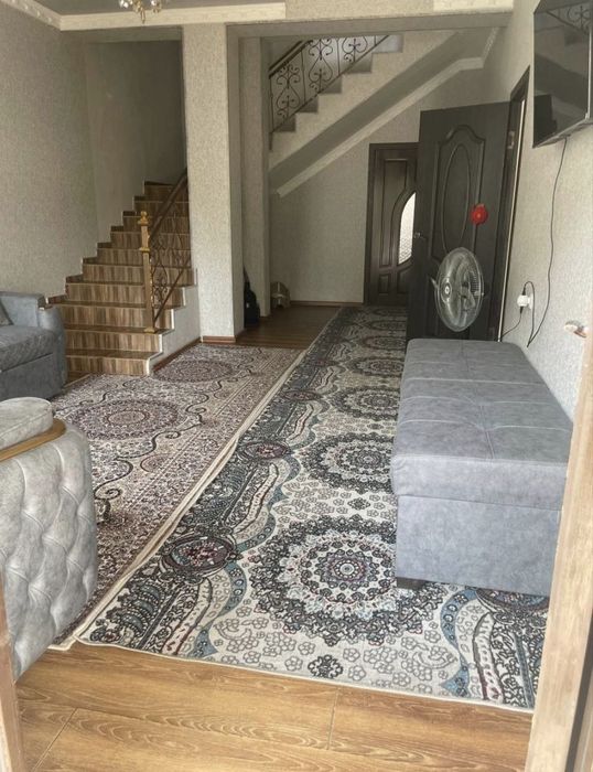 Продаётся участок дом Кибрайский район  3 соток 2 дома, один 2