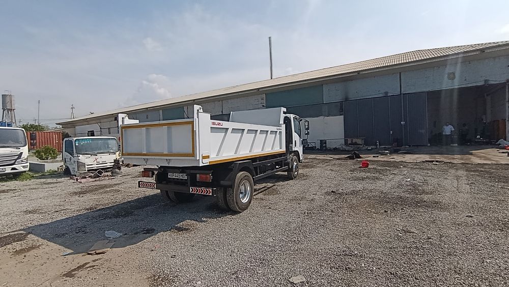 Isuzu samasval sotiladi