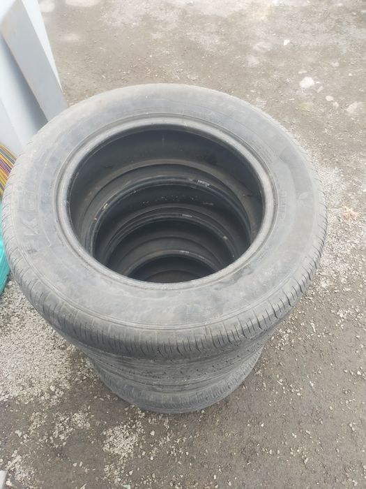 Продам резину летнию