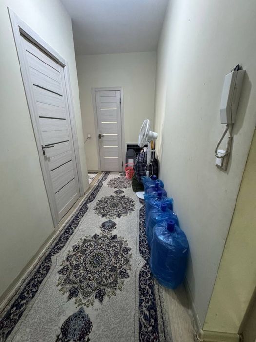 Sergeli choshtepa 1 xona srochna sotiladi