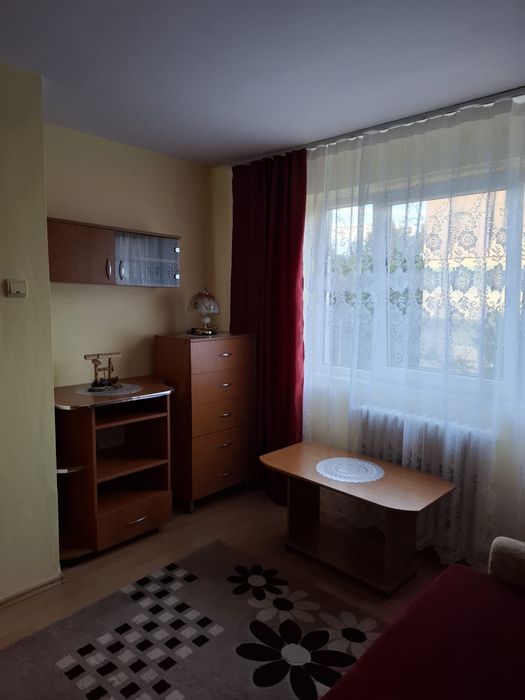 Inchiriez garsoniera