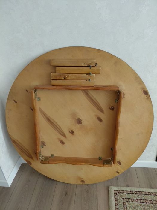 Продам стол национальный