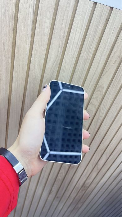 Iphone 12 mini modeli
