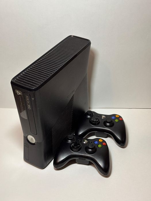 Xbox 360 c kinect и играми