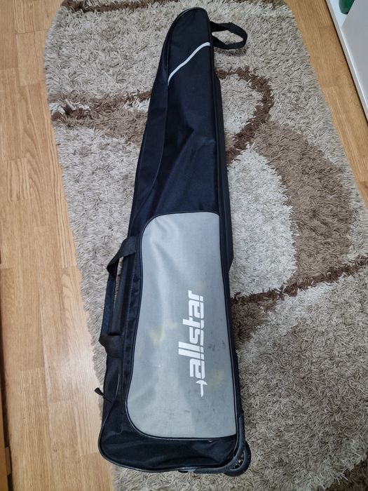 Vând Echipament de Scrima (sabie)