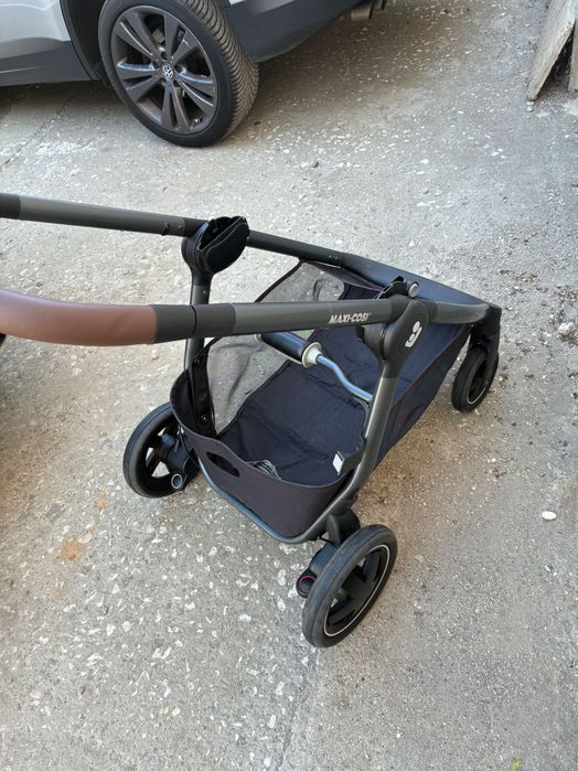 Maxi Cosi Adora 3 в 1 детска количка