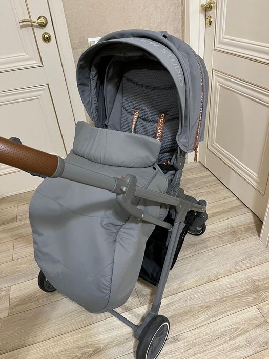 Продам коляску прогулочную