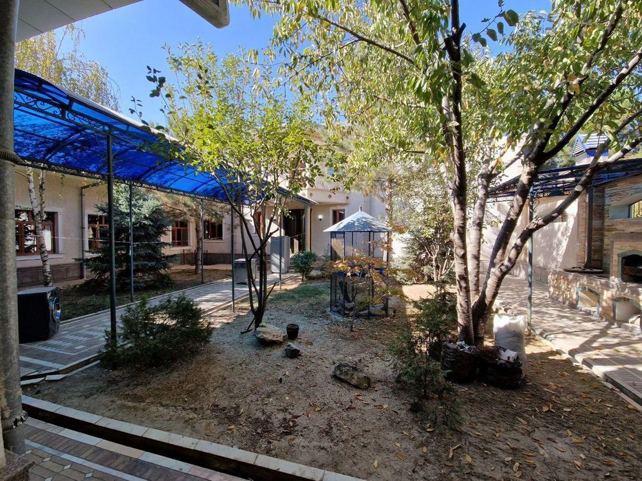 Срочно Хонобод 7 соток 10 комнаты, Сергелийский район