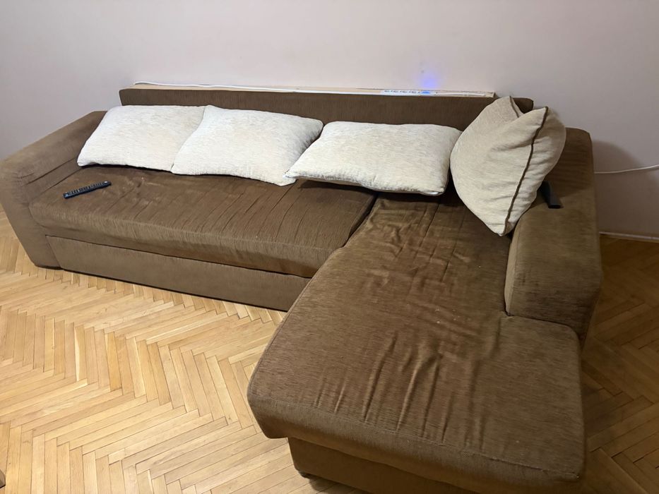 Ъглов диван добро състояние