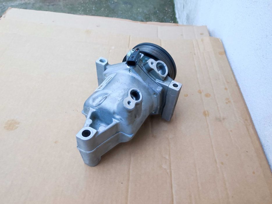 Compresor AC Dacia Duster / Dokker Renault Express 1.5 dci original impecabil