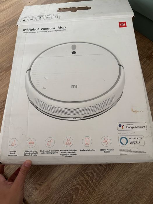Роботпылесос Mi vacuum MOP