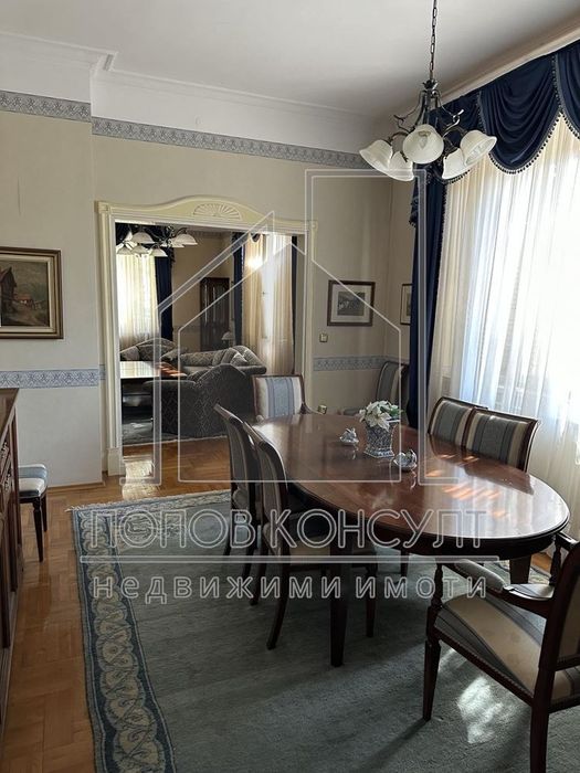 Продава се Къща в Пазарджик, Идеален център - 690 кв.м за 579 €/кв.м - Снимка #3