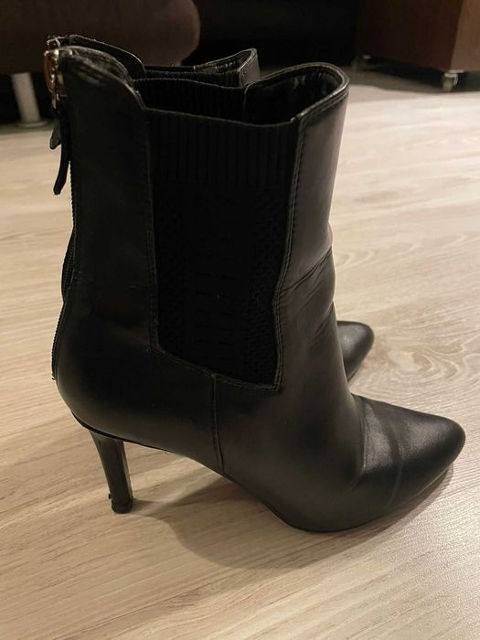 Botine negre nr. 36