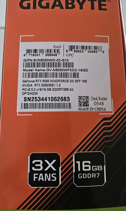Видеокарта Gigabyte RTX 5080 Windforce OC SFF, 16 GB