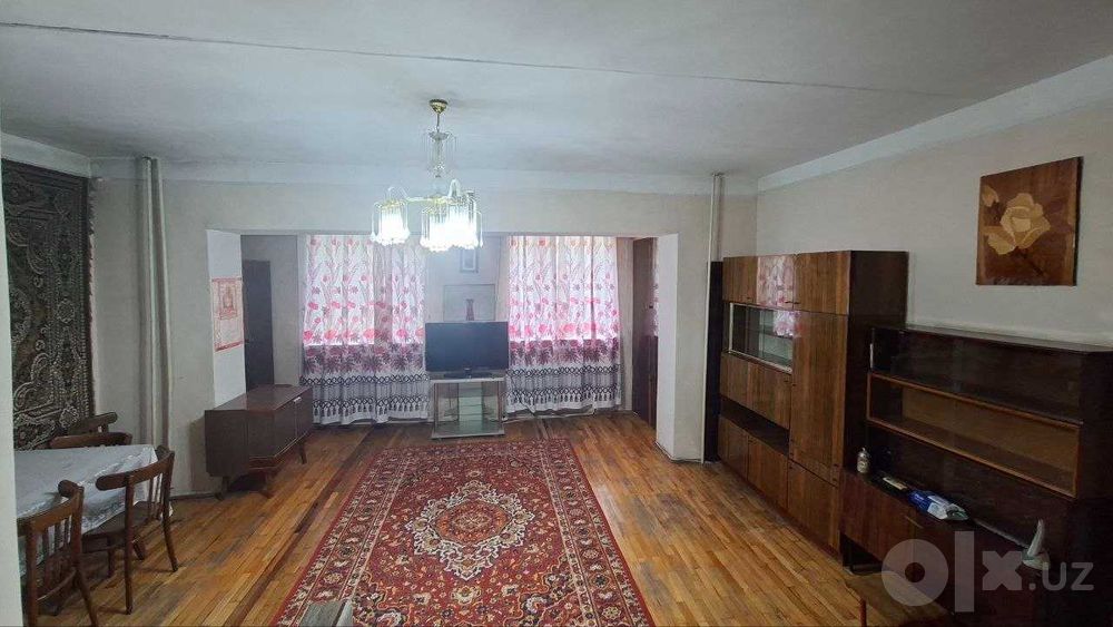 Продам Юнусабад 11 квартал 1/1/4