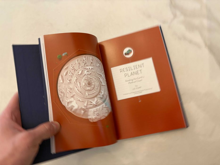 The World and I – Taschen, autor James Lovelock, exemplar nou, 1 buc.