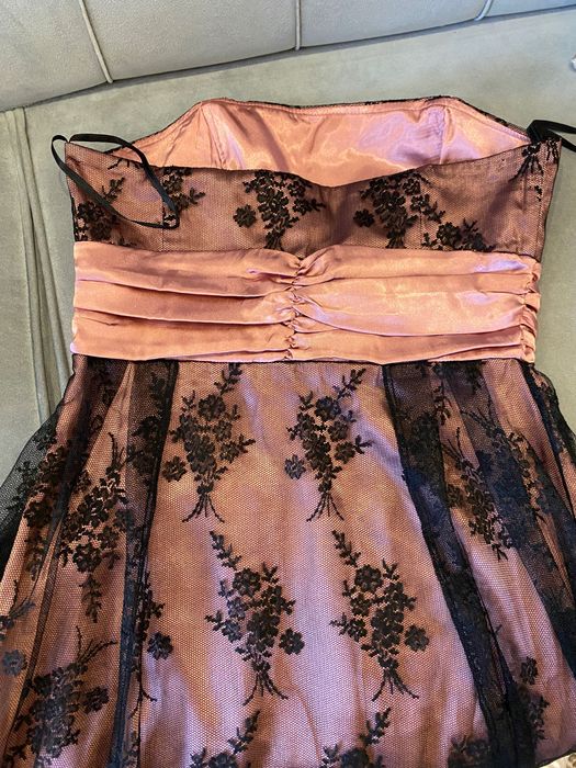 дамска рокля пепел от рози