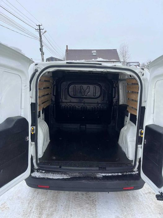 Vand fiat doblo cargo profesional 1.3 diesel  an 2016