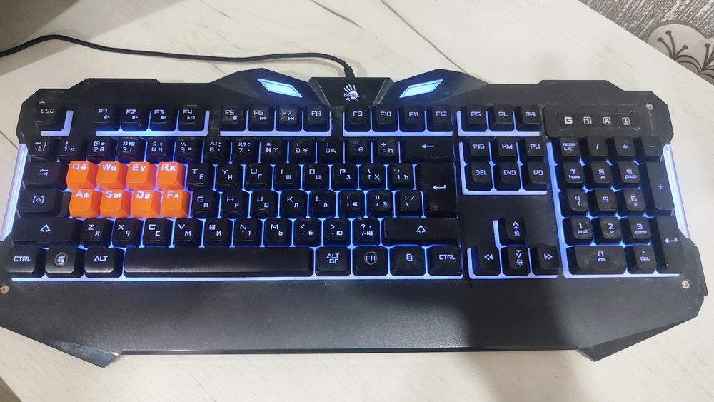 Клавиатура Bloody