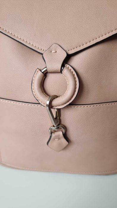НОВА Кожена раница ZARA