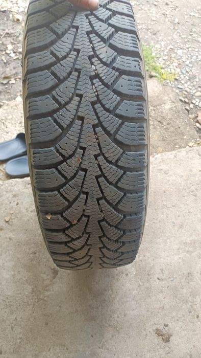 5 Roti anvelope iarna 185/65R15 88T pe jante metal