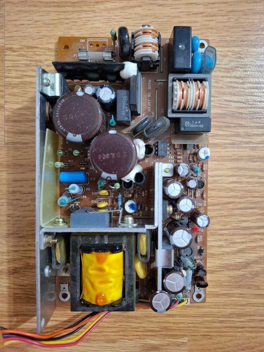 Surse de alimentare in comutatie 220V diferite modele si tensiuni