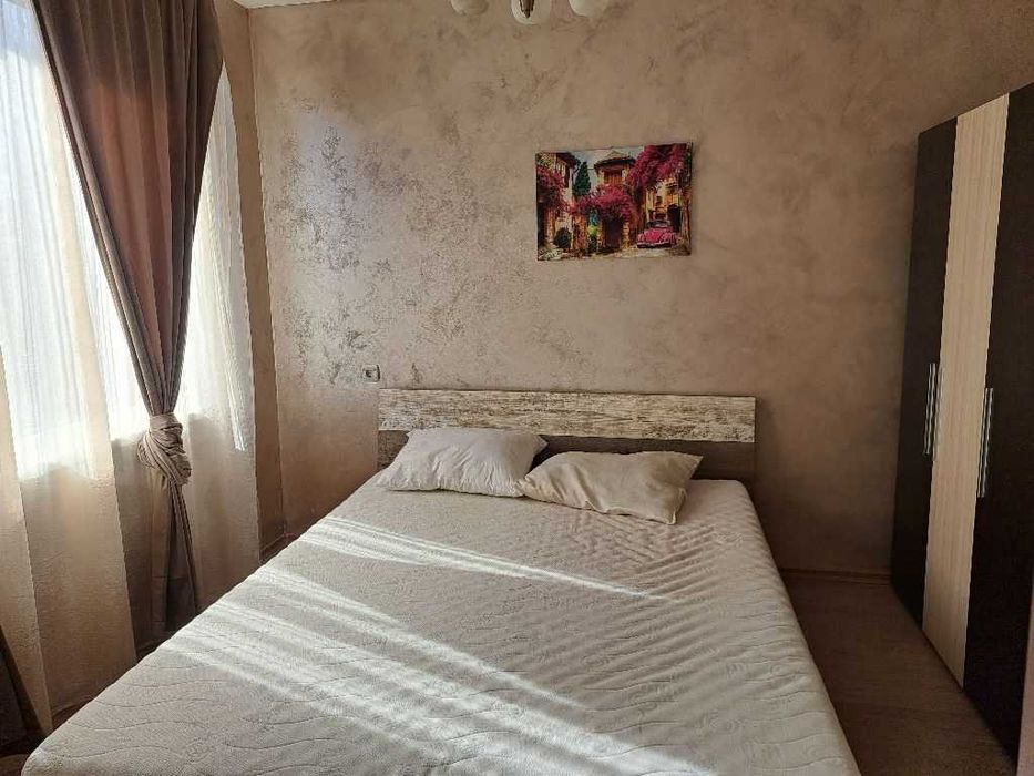 Тристайно жилище под наем в Сухата река