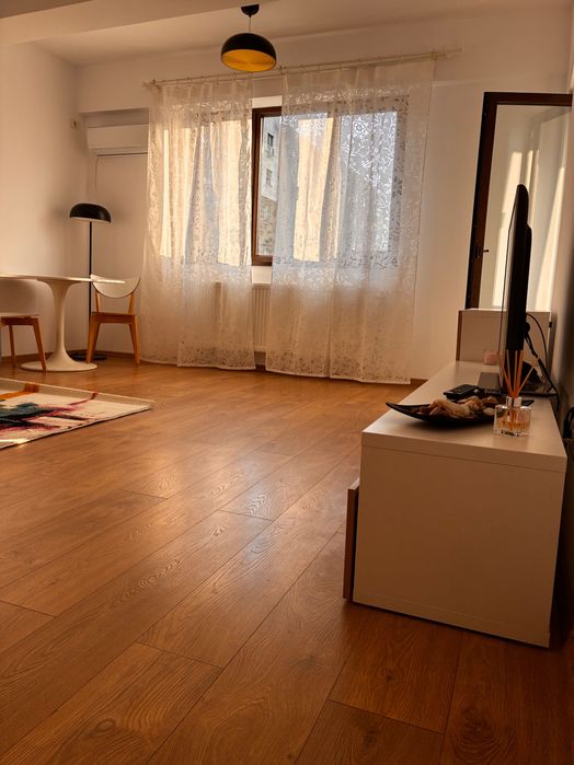 Inchiriez apartament 3 camere Bucurestii Noi- direct proprietar