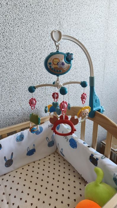 Подвеска игрушка на кроватку