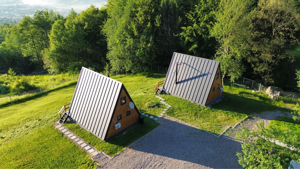 De inchiriat Cabane A-Frame  2-4 pers/cabana cu jacuzzi,Ibănești Mures