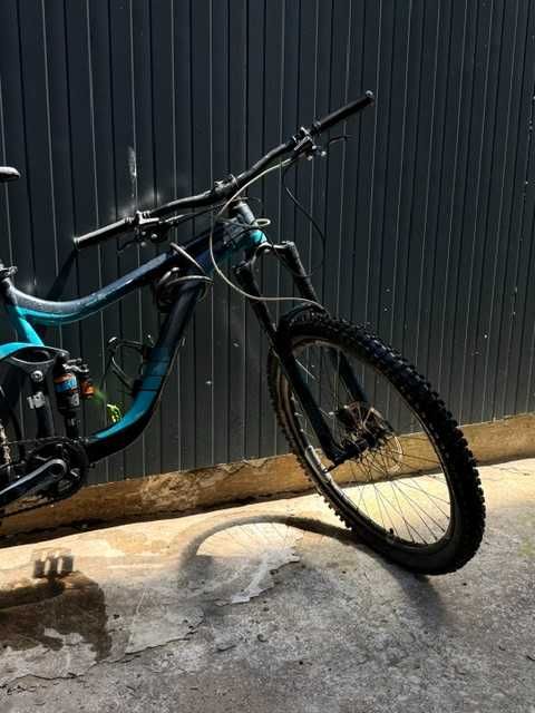 Продавам Giant Reign / Maestro – Enduro / Trail велосипед 27.5”