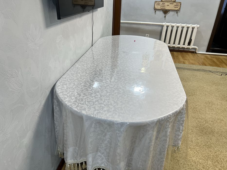 Стол два метра на метр