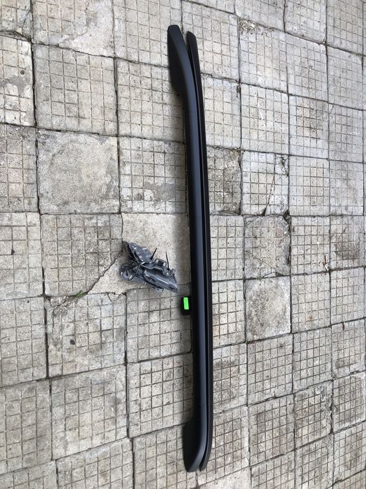 Рейлинги /релси за багажник тойота авенсис версо 00-05г