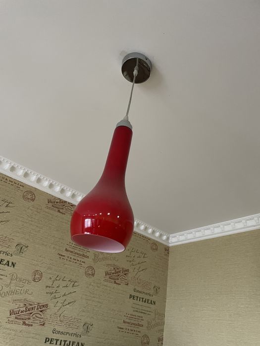 Светильники красные